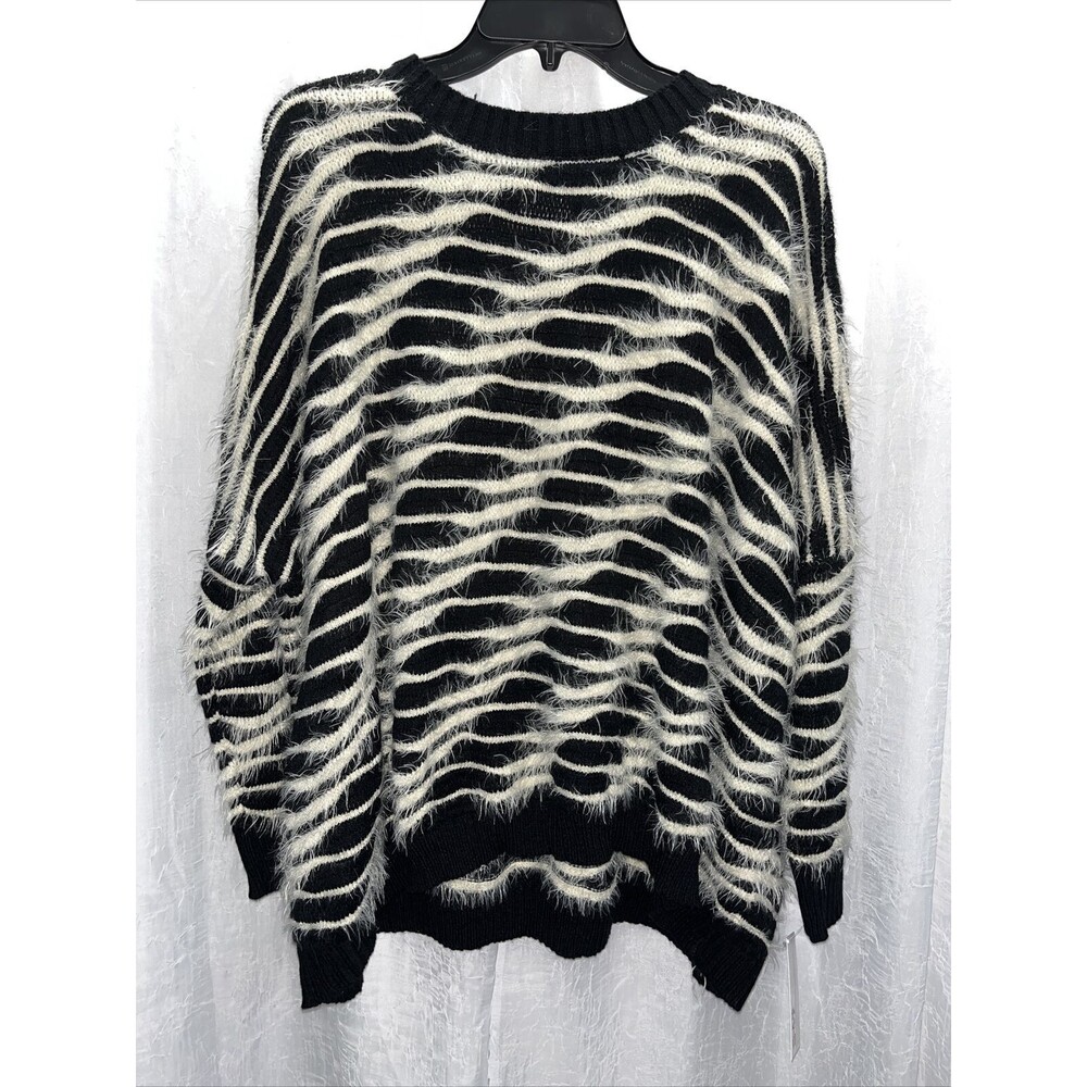 Tobi Women's Sweater Black & Ivory Fuzzy Size M / L